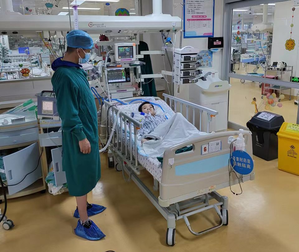 凉山跨省救护车出租公司